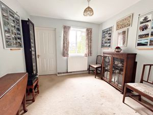 Dining Room- click for photo gallery